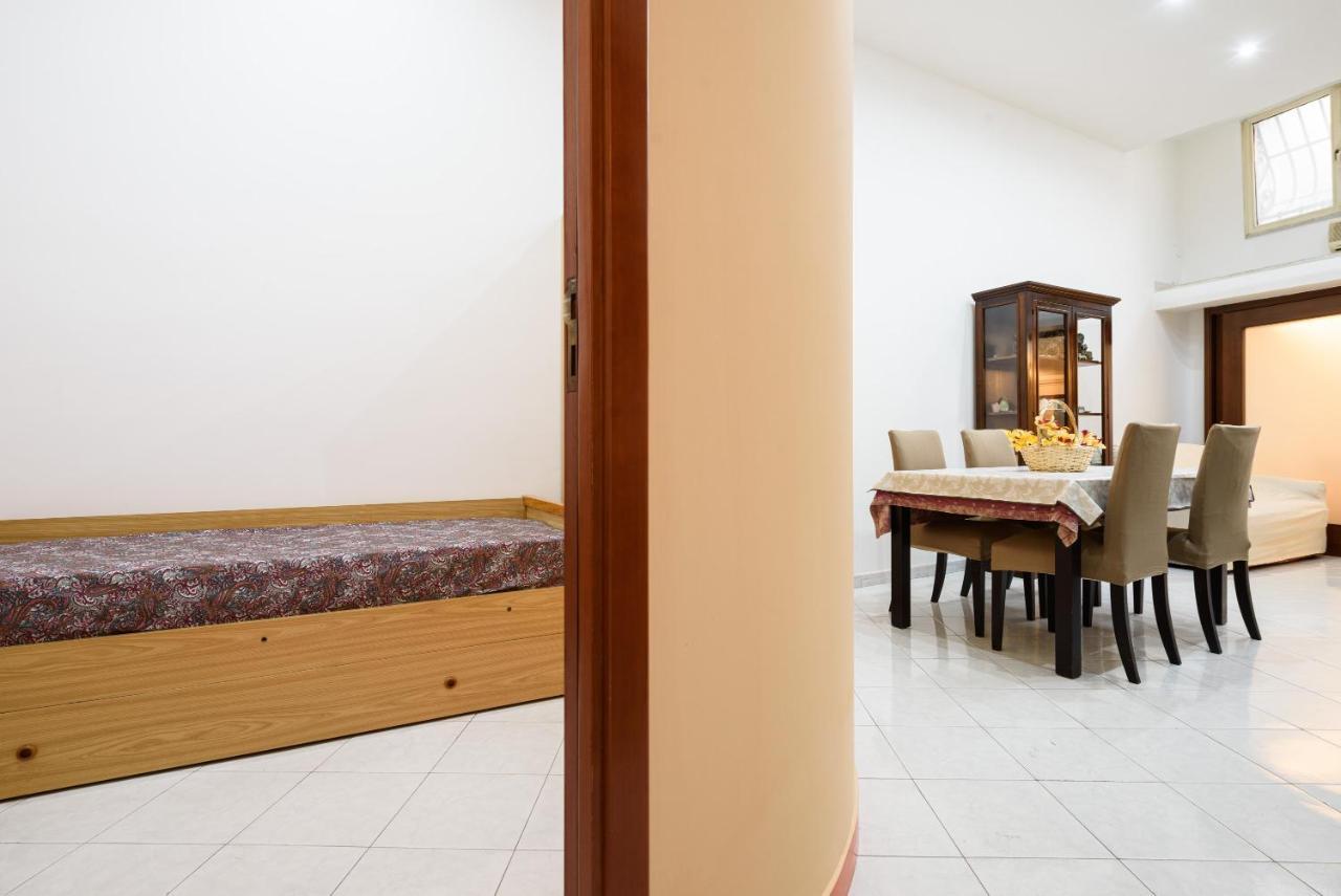 Via Avvocata 25 Apartment Napoli Bagian luar foto