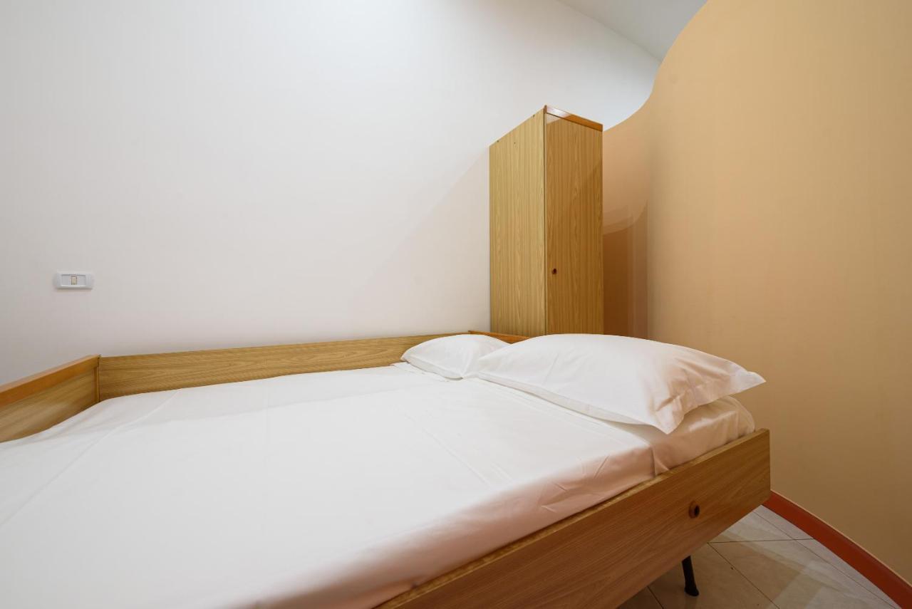 Via Avvocata 25 Apartment Napoli Bagian luar foto