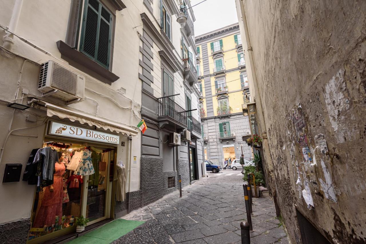 Via Avvocata 25 Apartment Napoli Bagian luar foto