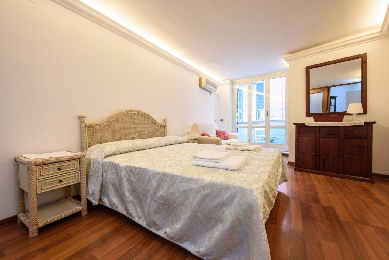 Via Avvocata 25 Apartment Napoli Bagian luar foto